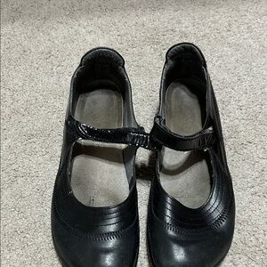 Naot Black Dress Shoes for Women